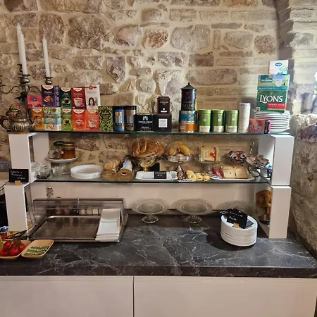 Suite Brizi Konukevi